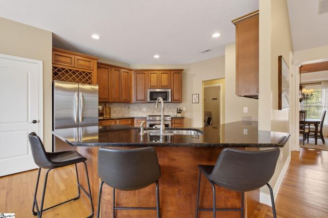 12 Hidden Springs Lane, Taylors, SC 29687