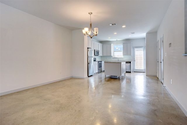 3427 W 6th Street, Fort Worth, TX 76107