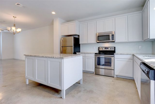 3427 W 6th Street, Fort Worth, TX 76107