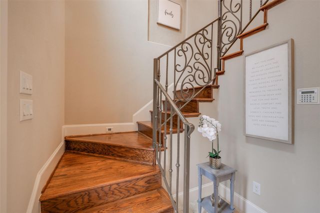 5210 Feagan Street, Houston, TX 77007