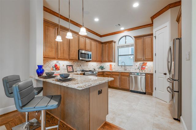 5210 Feagan Street, Houston, TX 77007