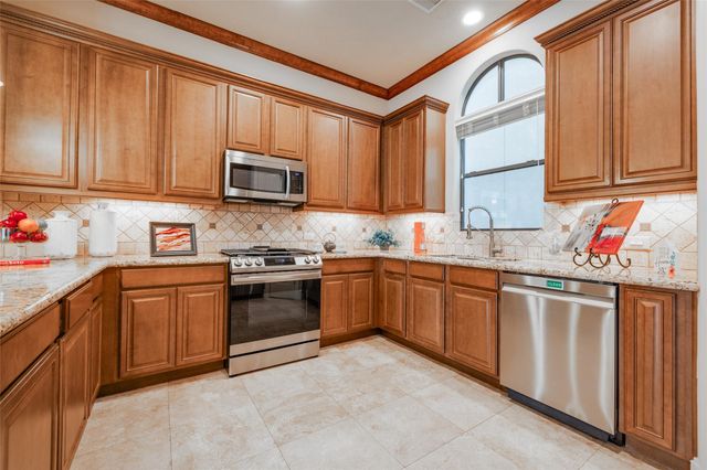 5210 Feagan Street, Houston, TX 77007