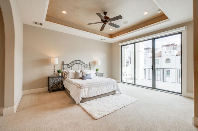 5210 Feagan Street, Houston, TX 77007