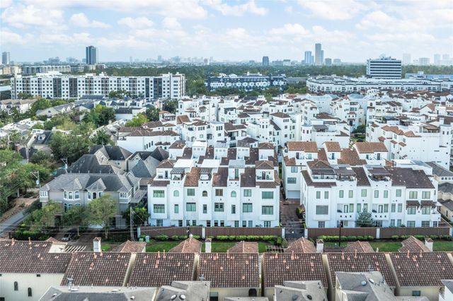 5210 Feagan Street, Houston, TX 77007