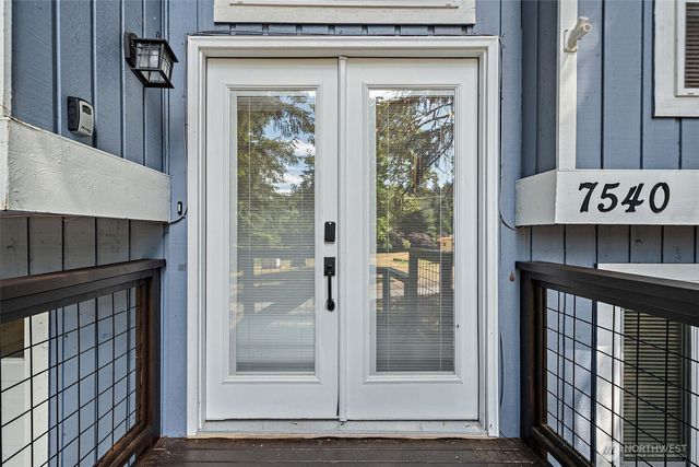 7540 Grahns Lane NE, Bremerton, WA 98311