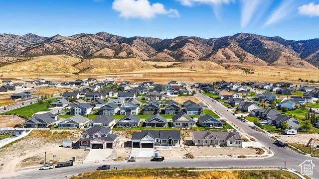 120 N 900 E, Hyde Park, UT 84318