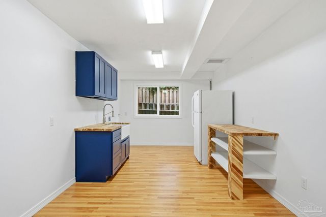 2 Highpoint Dr, Gulf Breeze, FL 32561