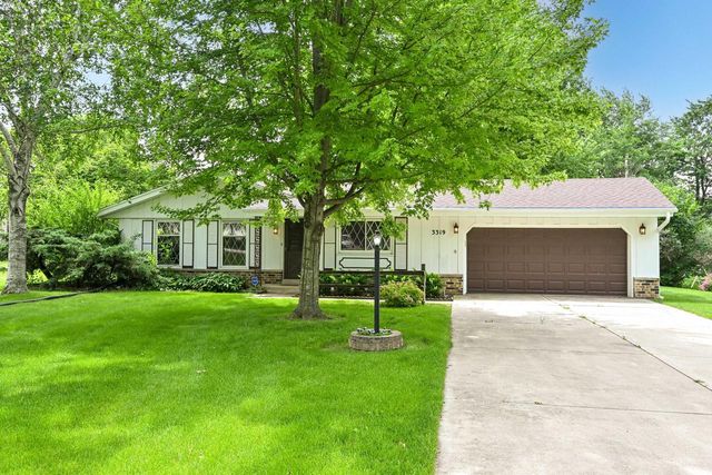 3319 W Woodward DRIVE, Franklin, WI 53132