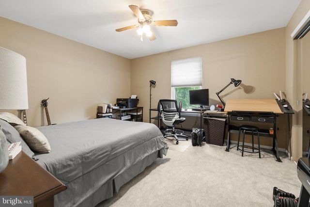 2 FARNHAM CT, Clementon, NJ 08021