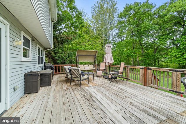 2 FARNHAM CT, Clementon, NJ 08021