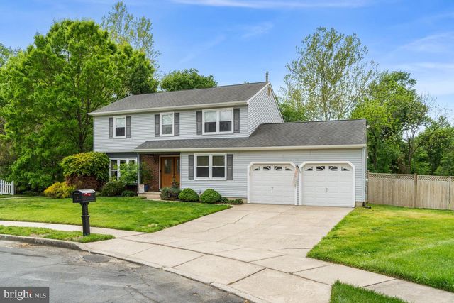 2 FARNHAM CT, Clementon, NJ 08021