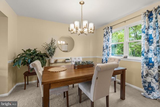 2 FARNHAM CT, Clementon, NJ 08021