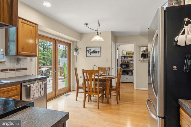 2 FARNHAM CT, Clementon, NJ 08021
