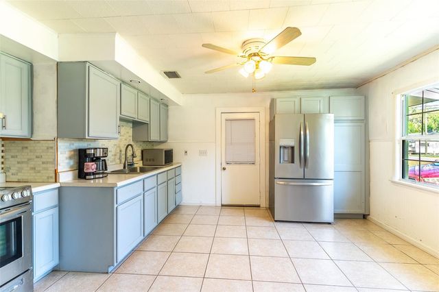 38332 FIR AVENUE, Zephyrhills, FL 33542