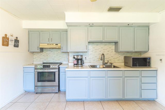 38332 FIR AVENUE, Zephyrhills, FL 33542