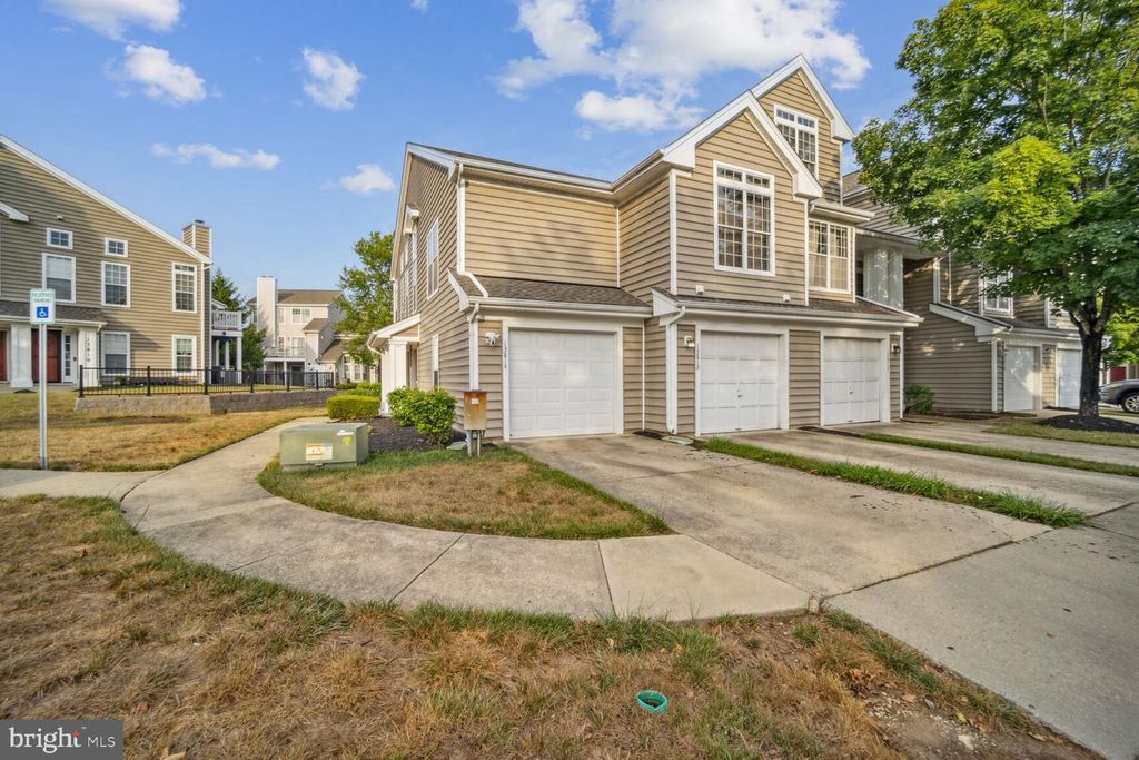 13814 KING FREDERICK WAY #105, Upper Marlboro, MD 20772