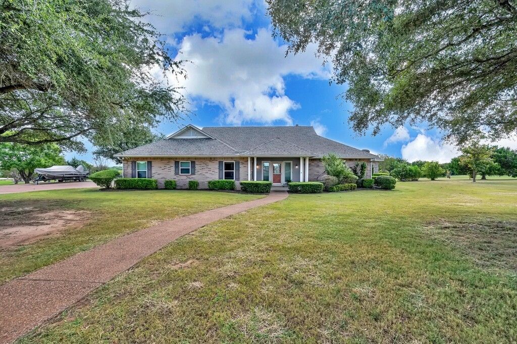 785 Vista Grande Loop, Lorena, TX 76655