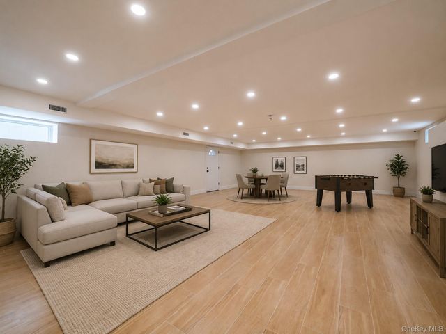 7619 173rd Street, Fresh Meadows, NY 11366