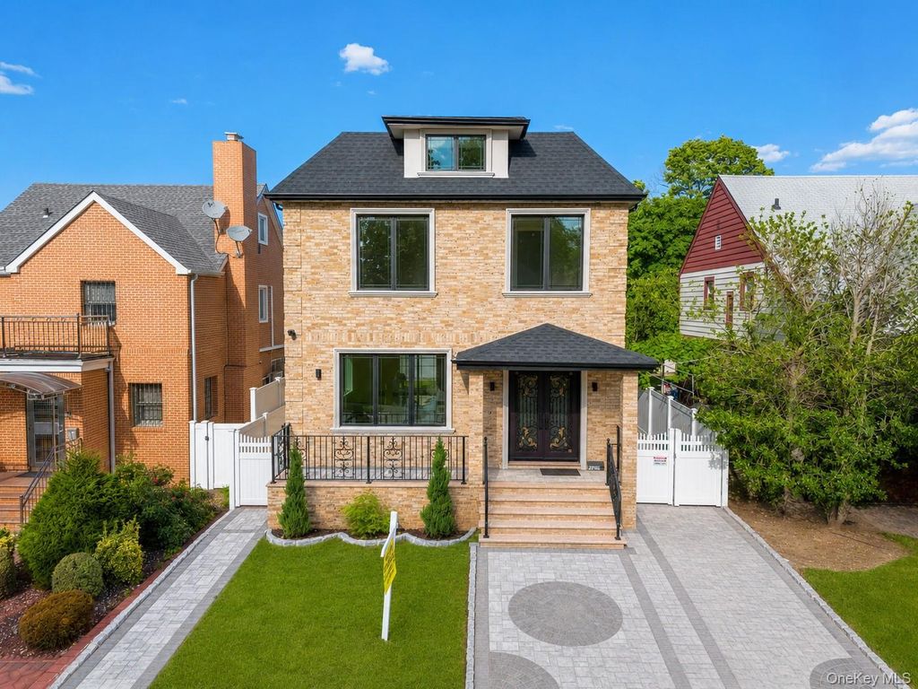 7619 173rd Street, Fresh Meadows, NY 11366