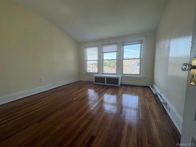 111 Hart Avenue, Yonkers, NY 10704