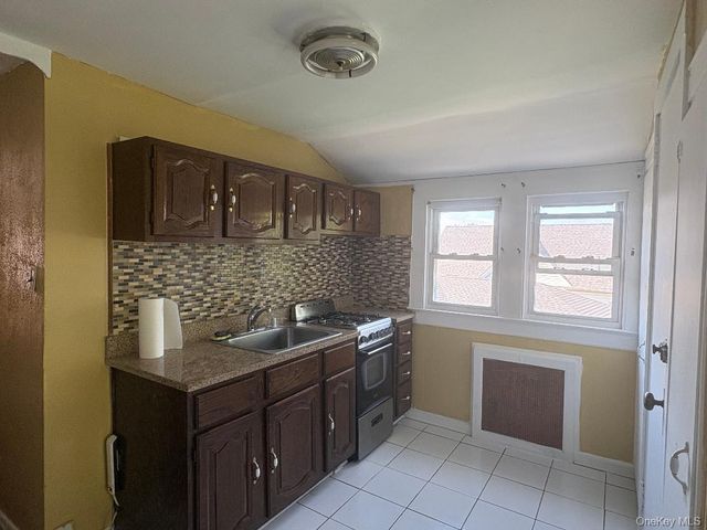 111 Hart Avenue, Yonkers, NY 10704