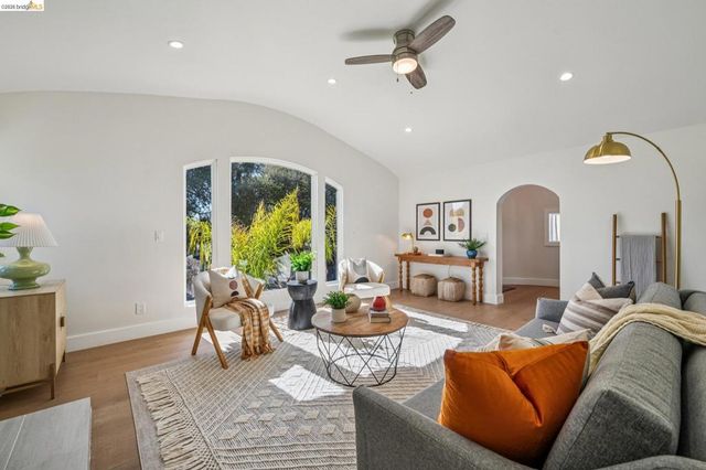 415 Berkeley Park Blvd, Kensington, CA 94706