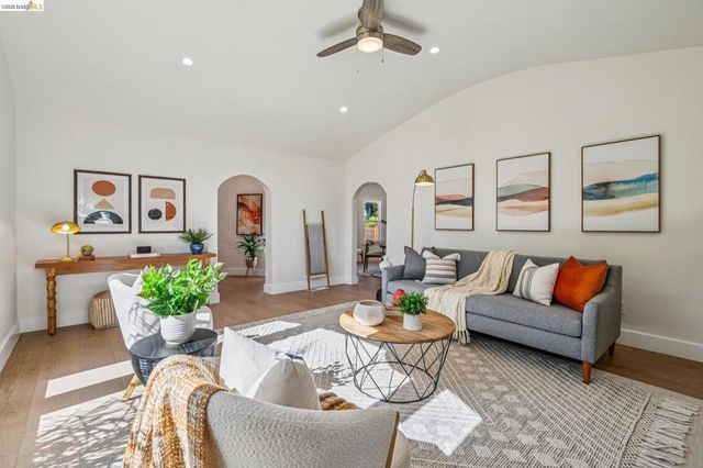 415 Berkeley Park Blvd, Kensington, CA 94706
