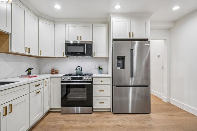 415 Berkeley Park Blvd, Kensington, CA 94706