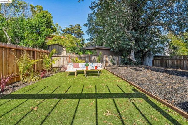 415 Berkeley Park Blvd, Kensington, CA 94706