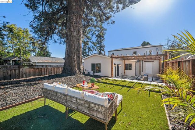 415 Berkeley Park Blvd, Kensington, CA 94706