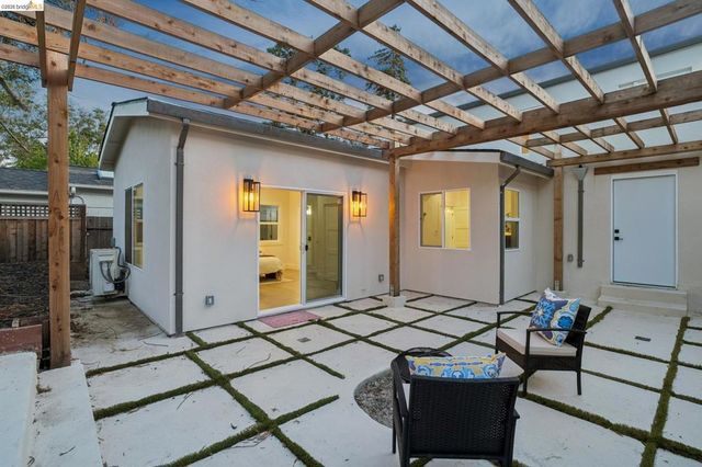 415 Berkeley Park Blvd, Kensington, CA 94706