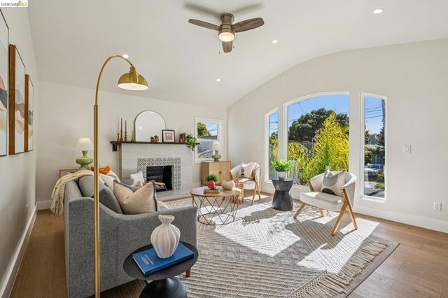 415 Berkeley Park Blvd, Kensington, CA 94706
