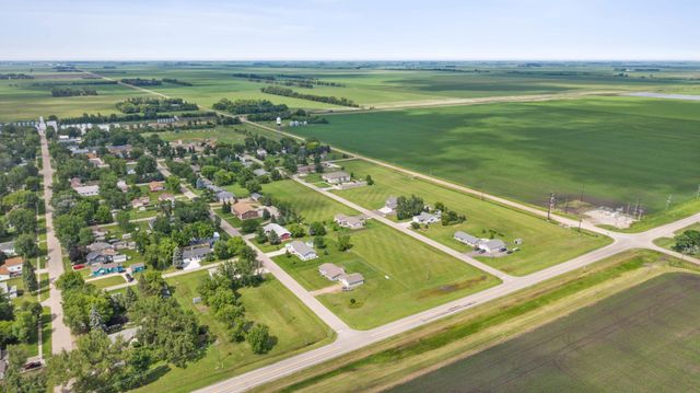 204 5th Street S, Fairmount, ND 58030