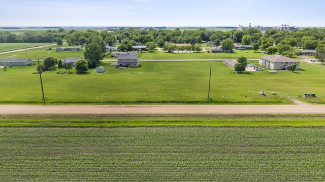 204 5th Street S, Fairmount, ND 58030