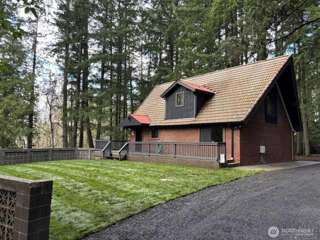 2103 46th Avenue NE, Olympia, WA 98506