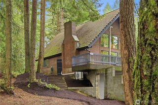 2103 46th Avenue NE, Olympia, WA 98506