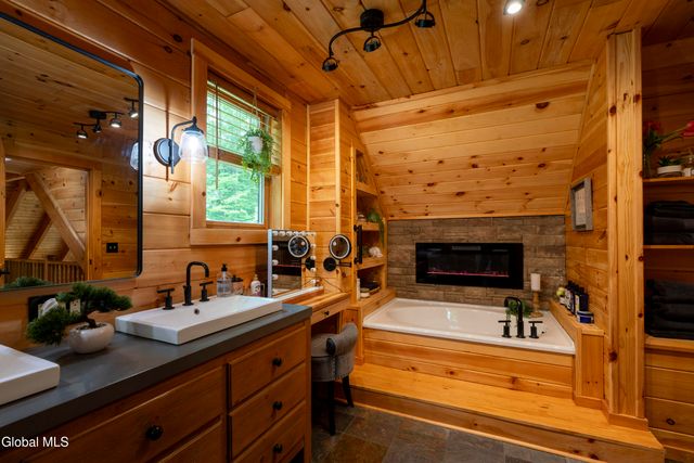 3012 NYS Rte 29, Middle Grove, NY 12850