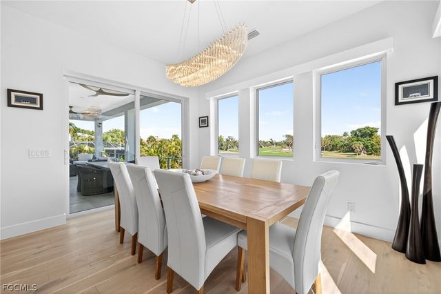 1272 Par View DR, Sanibel, FL 33957