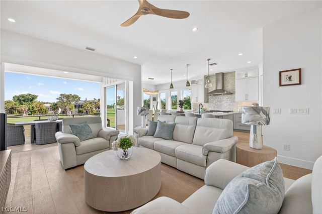 1272 Par View DR, Sanibel, FL 33957