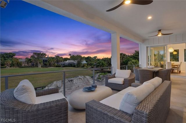 1272 Par View DR, Sanibel, FL 33957