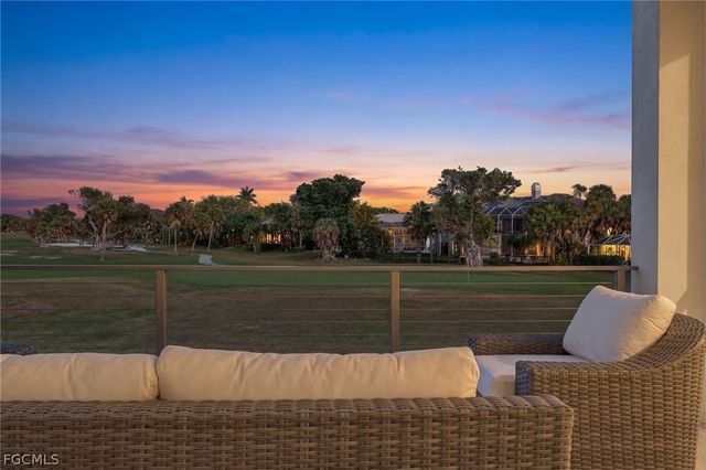 1272 Par View DR, Sanibel, FL 33957