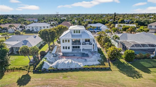 1272 Par View DR, Sanibel, FL 33957