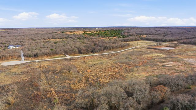 633 N Stallion Meadows Drive, Perrin, TX 76486