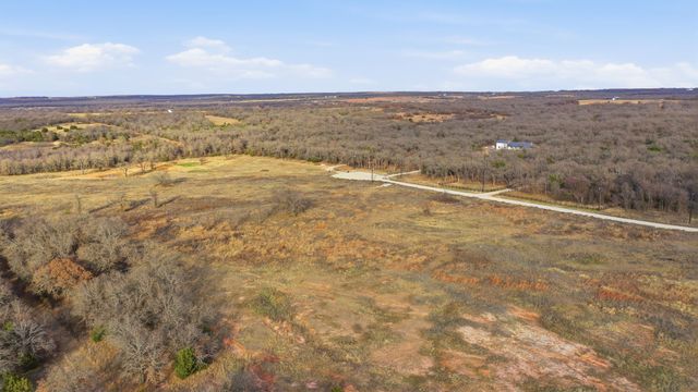 633 N Stallion Meadows Drive, Perrin, TX 76486