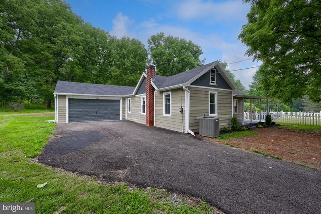1384 ROUNDTOP RD, Middletown, PA 17057