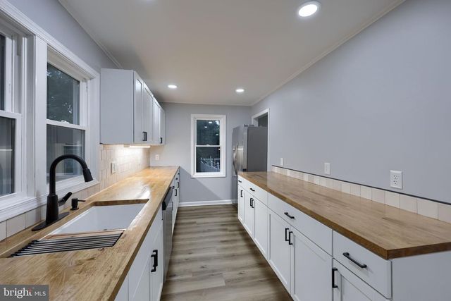 1384 ROUNDTOP RD, Middletown, PA 17057