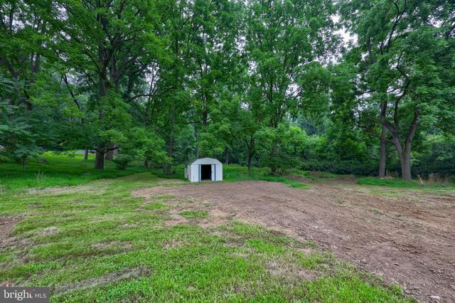 1384 ROUNDTOP RD, Middletown, PA 17057