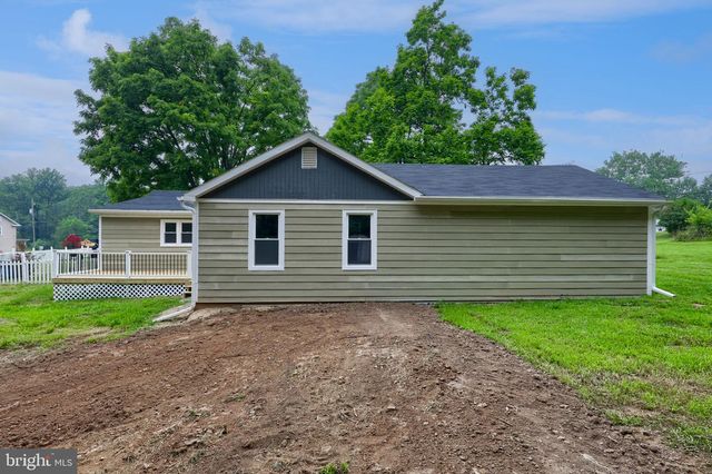 1384 ROUNDTOP RD, Middletown, PA 17057