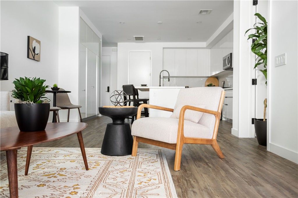 118 Astronaut Ellison S Onizuka Street 601, Los Angeles, CA 90012 — photo 4