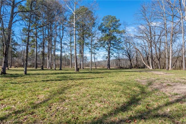 6414 Highway 136 W, Talking Rock, GA 30175